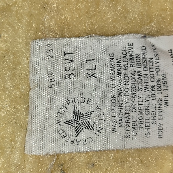 Vintage. Made in USA. 1989. Carhartt denim vest w/sherpa-lining. Size XLT - Picture 4 of 14